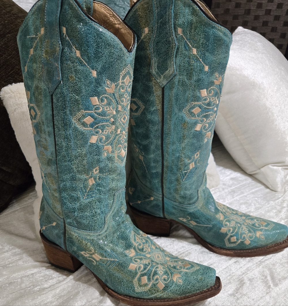 Circle G  Snip Toe Western Cowboy Boots Size 8 EUC!! Look Brand New!! - Picture 2 of 13